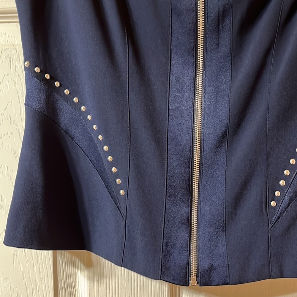 Beautiful vest - Picture 4 of 5